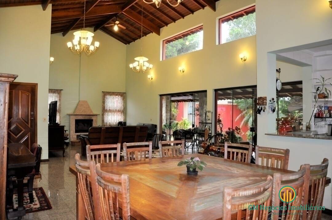 Casa de Condomínio à venda com 4 quartos, 1113m² - Foto 2