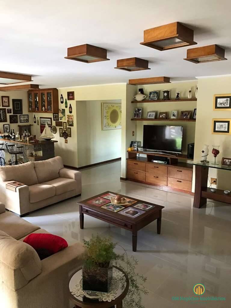 Casa de Condomínio à venda com 4 quartos, 700m² - Foto 2