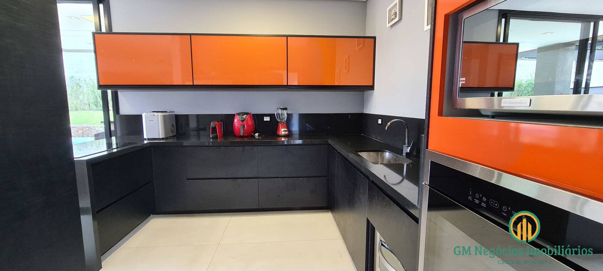 Casa de Condomínio à venda com 4 quartos, 400m² - Foto 37