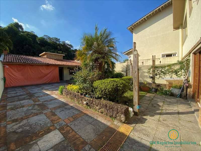 Casa de Condomínio à venda com 4 quartos, 304m² - Foto 24