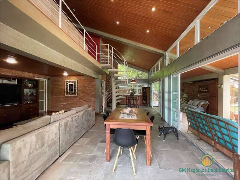 Casa de Condomínio à venda com 3 quartos, 313m² - Foto 3