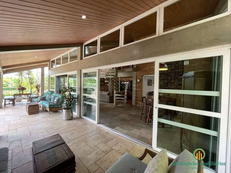 Casa de Condomínio à venda com 3 quartos, 313m² - Foto 1