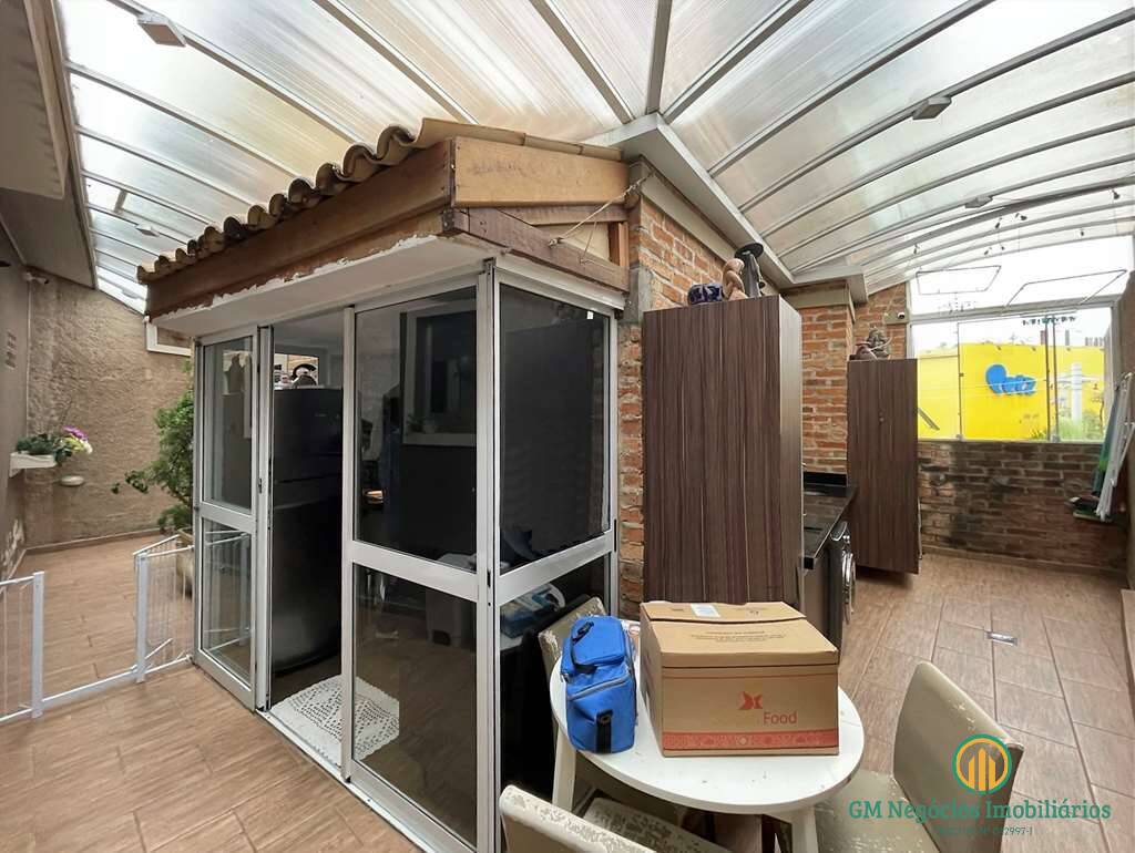 Casa à venda com 3 quartos, 180m² - Foto 30