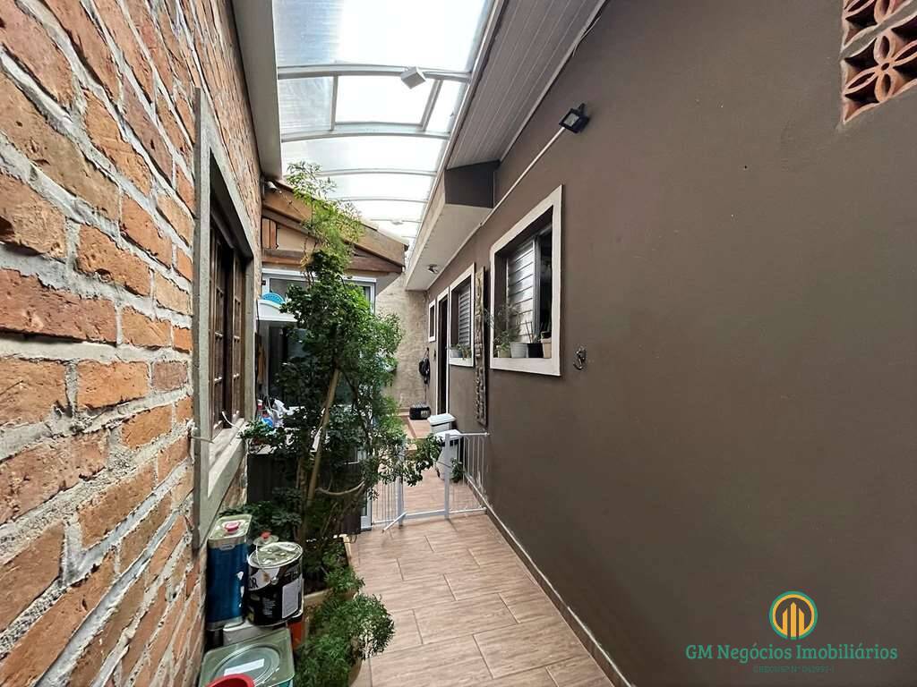 Casa à venda com 3 quartos, 180m² - Foto 33