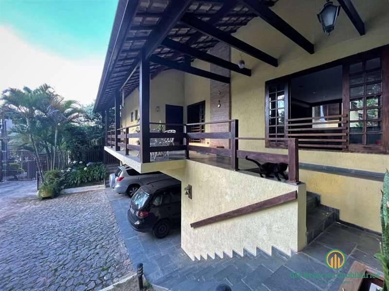 Casa de Condomínio à venda com 4 quartos, 220m² - Foto 43