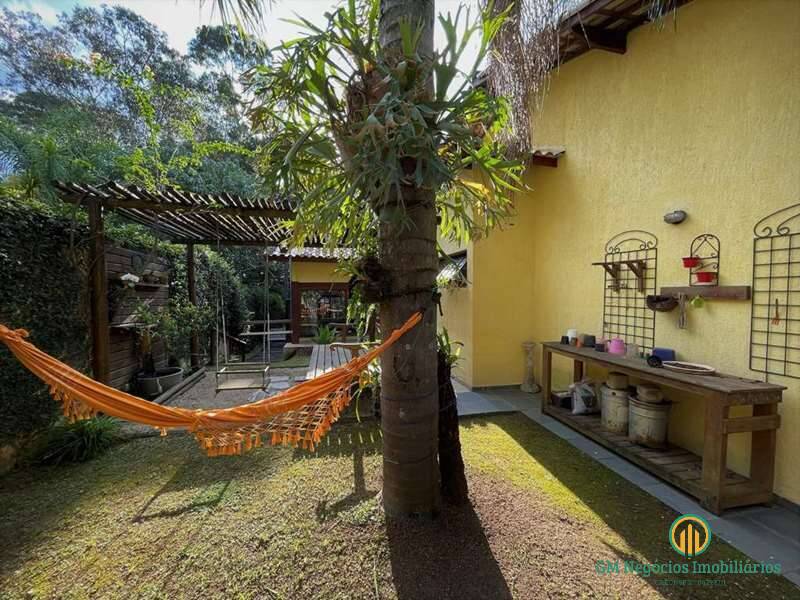 Casa de Condomínio à venda com 4 quartos, 220m² - Foto 13