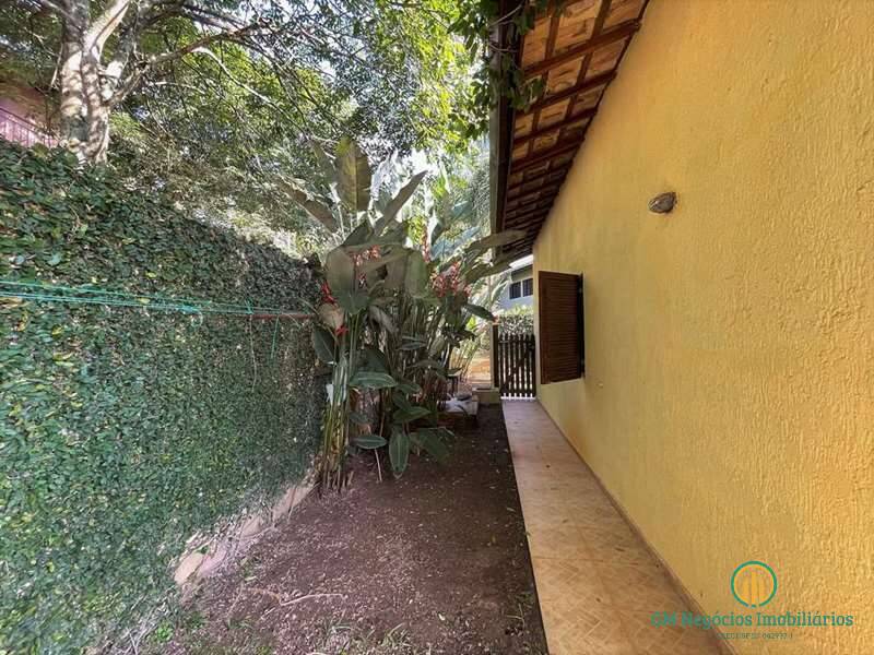 Casa de Condomínio à venda com 4 quartos, 220m² - Foto 35