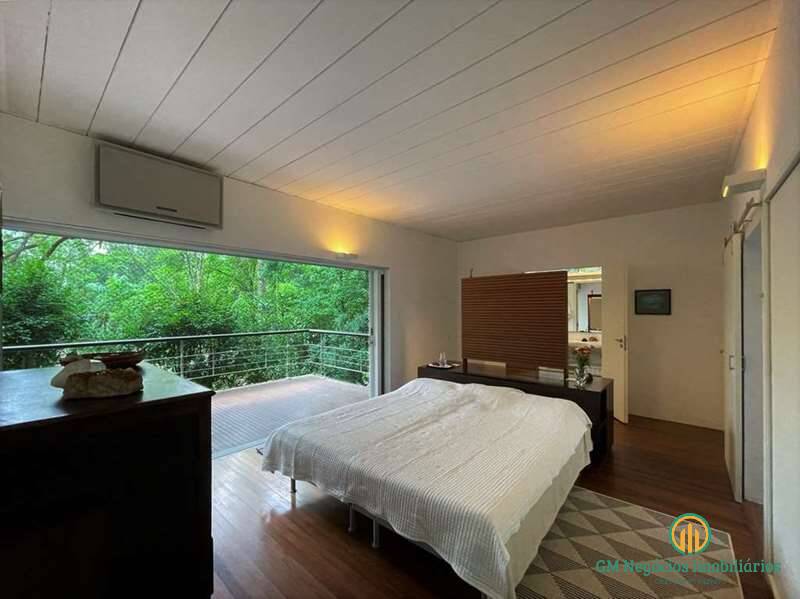 Casa de Condomínio à venda com 3 quartos, 380m² - Foto 48