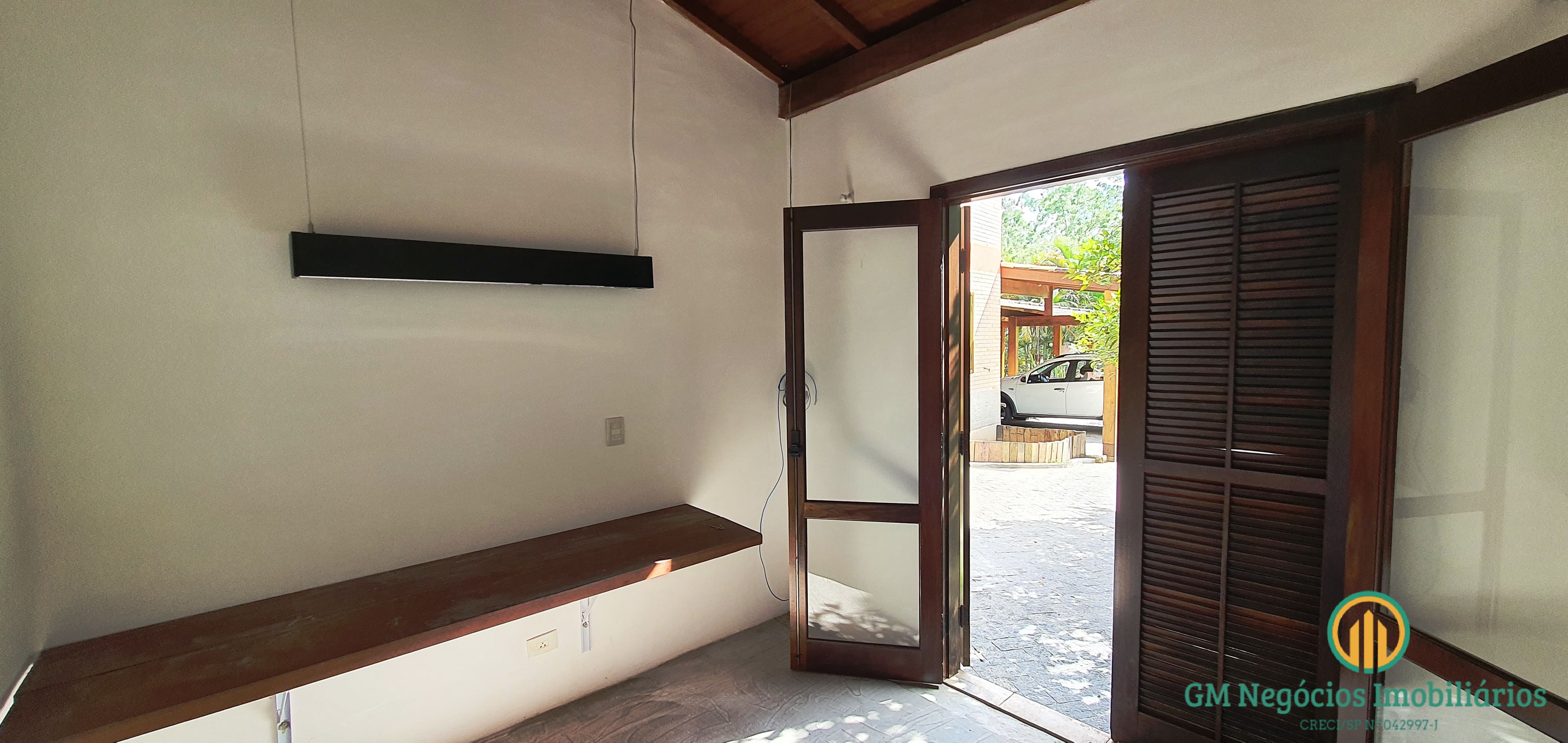 Casa de Condomínio à venda com 3 quartos, 250m² - Foto 38