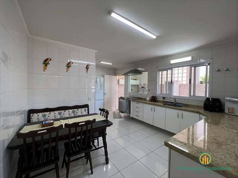 Casa de Condomínio à venda com 4 quartos, 400m² - Foto 21