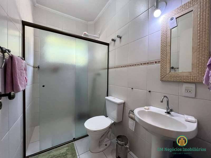 Casa de Condomínio à venda com 4 quartos, 400m² - Foto 36