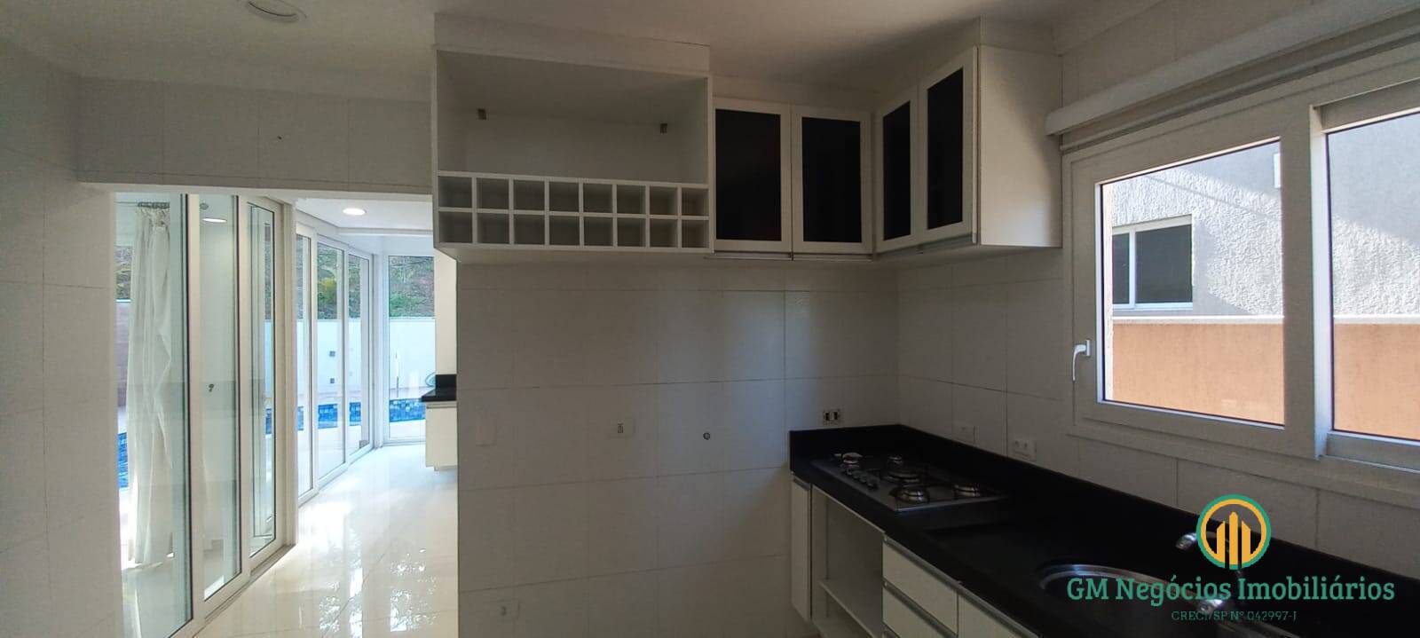 Casa de Condomínio à venda com 4 quartos, 385m² - Foto 14