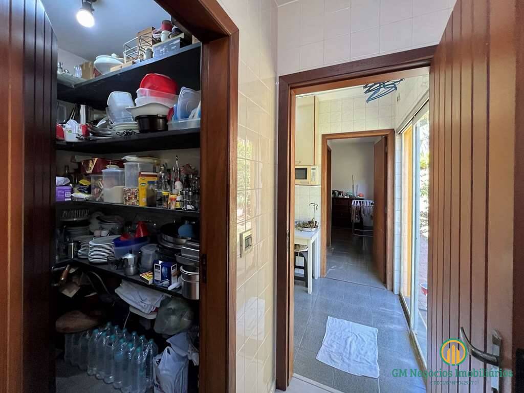 Casa à venda com 4 quartos, 350m² - Foto 40