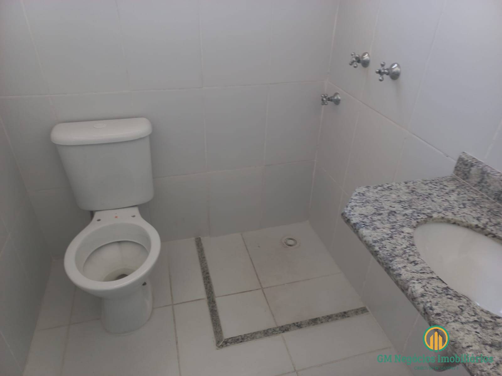 Casa de Condomínio à venda com 3 quartos, 250m² - Foto 39