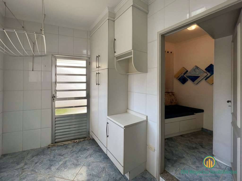 Casa de Condomínio à venda com 4 quartos, 250m² - Foto 41