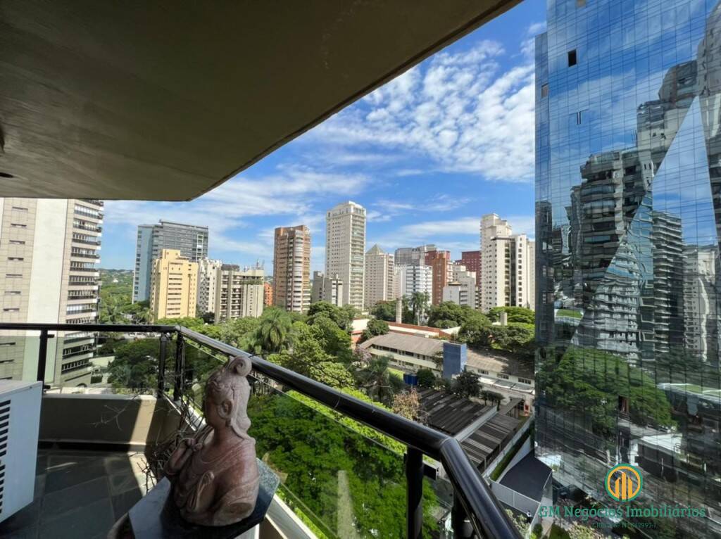 Apartamento à venda e aluguel com 3 quartos, 220m² - Foto 2