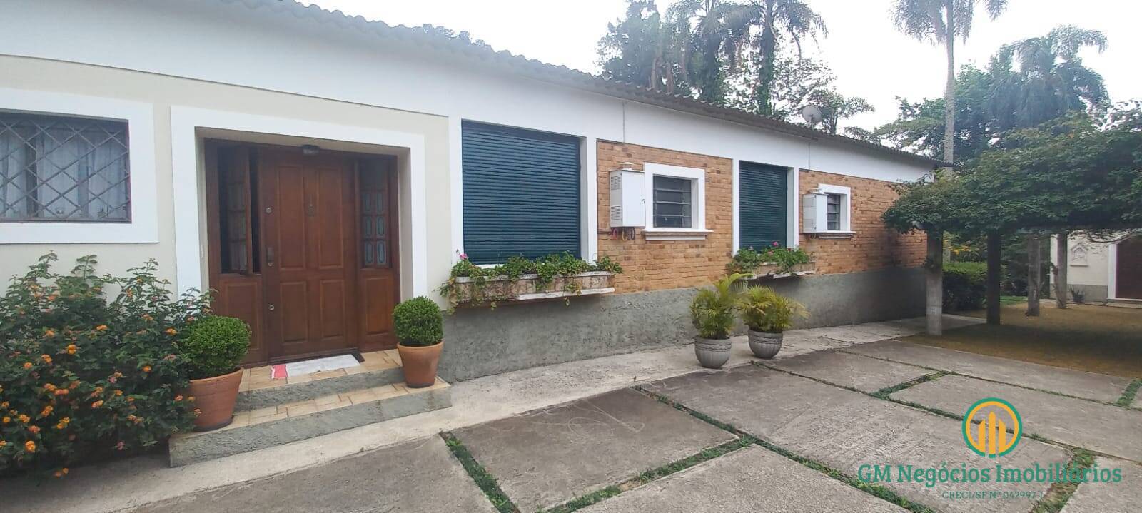 Casa à venda com 6 quartos, 650m² - Foto 10