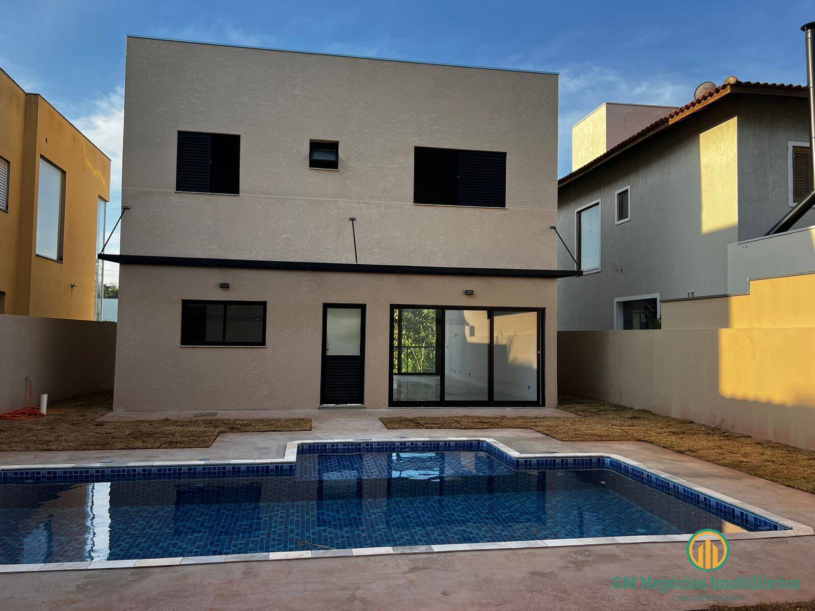 Casa de Condomínio à venda com 3 quartos, 226m² - Foto 37