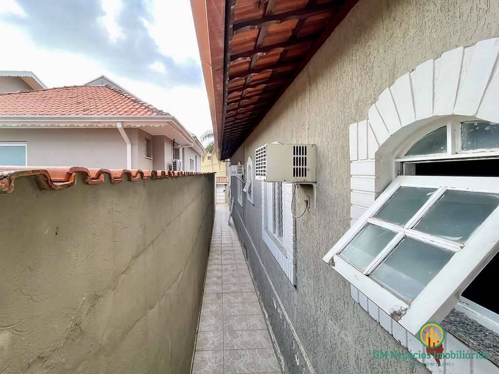 Casa à venda com 3 quartos, 131m² - Foto 35