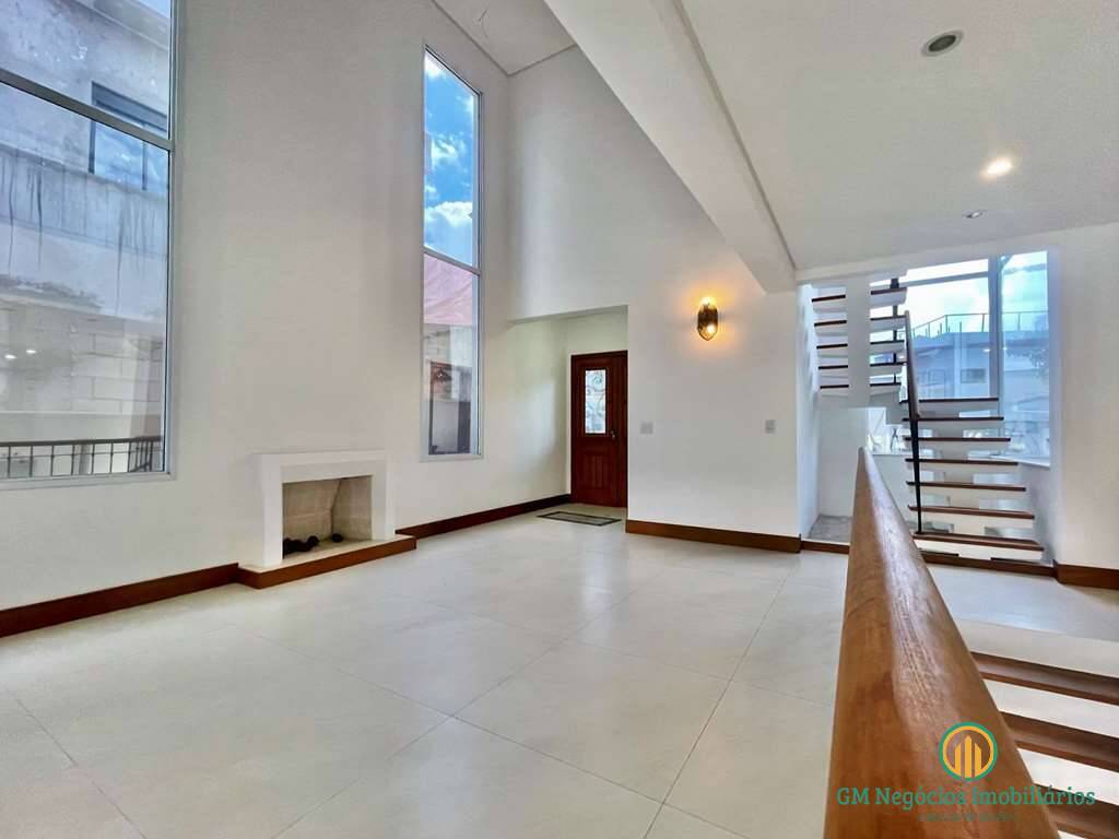 Casa de Condomínio à venda com 3 quartos, 350m² - Foto 2