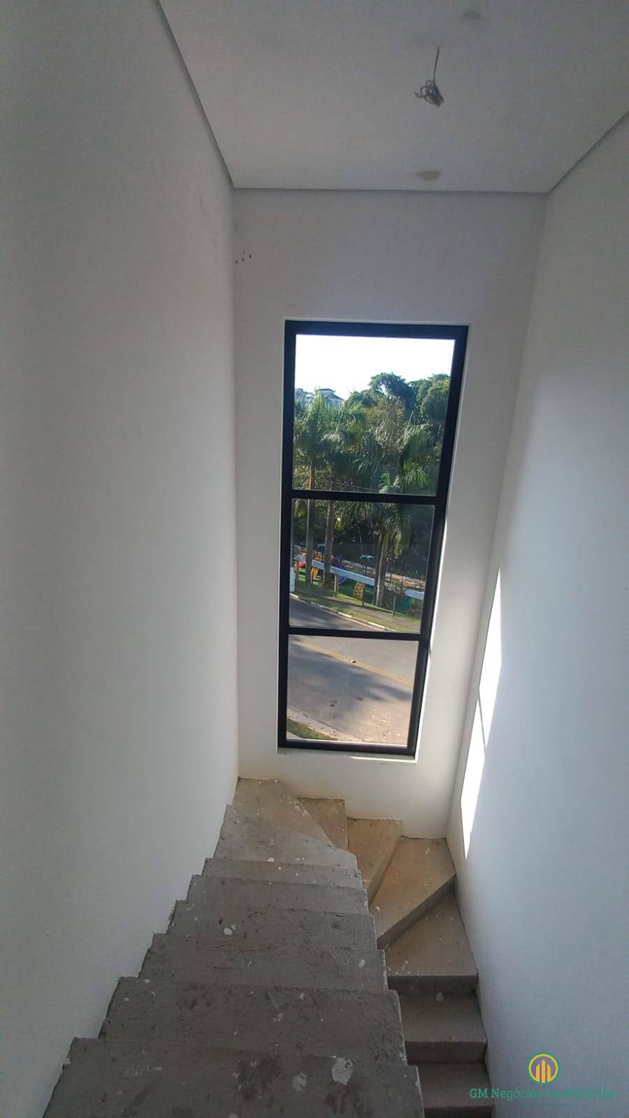 Casa de Condomínio à venda com 5 quartos, 338m² - Foto 4