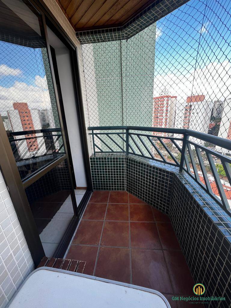 Apartamento à venda com 2 quartos, 64m² - Foto 2