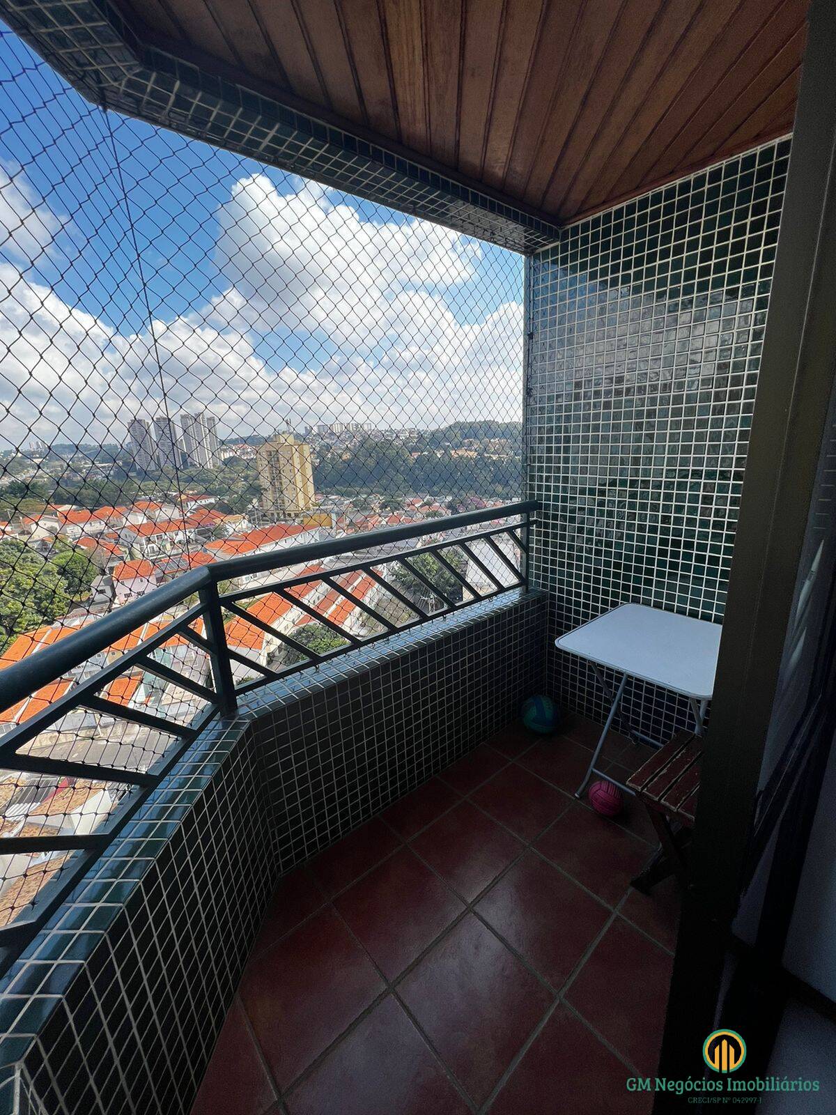 Apartamento à venda com 2 quartos, 64m² - Foto 1