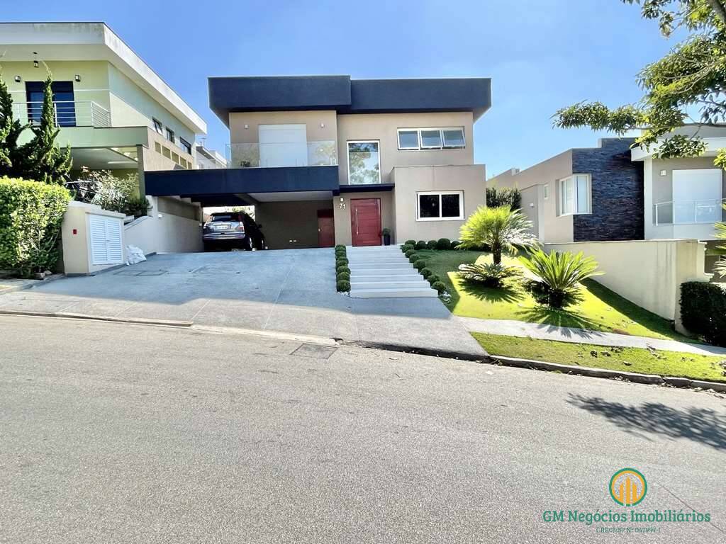 Casa de Condomínio à venda com 4 quartos, 315m² - Foto 2