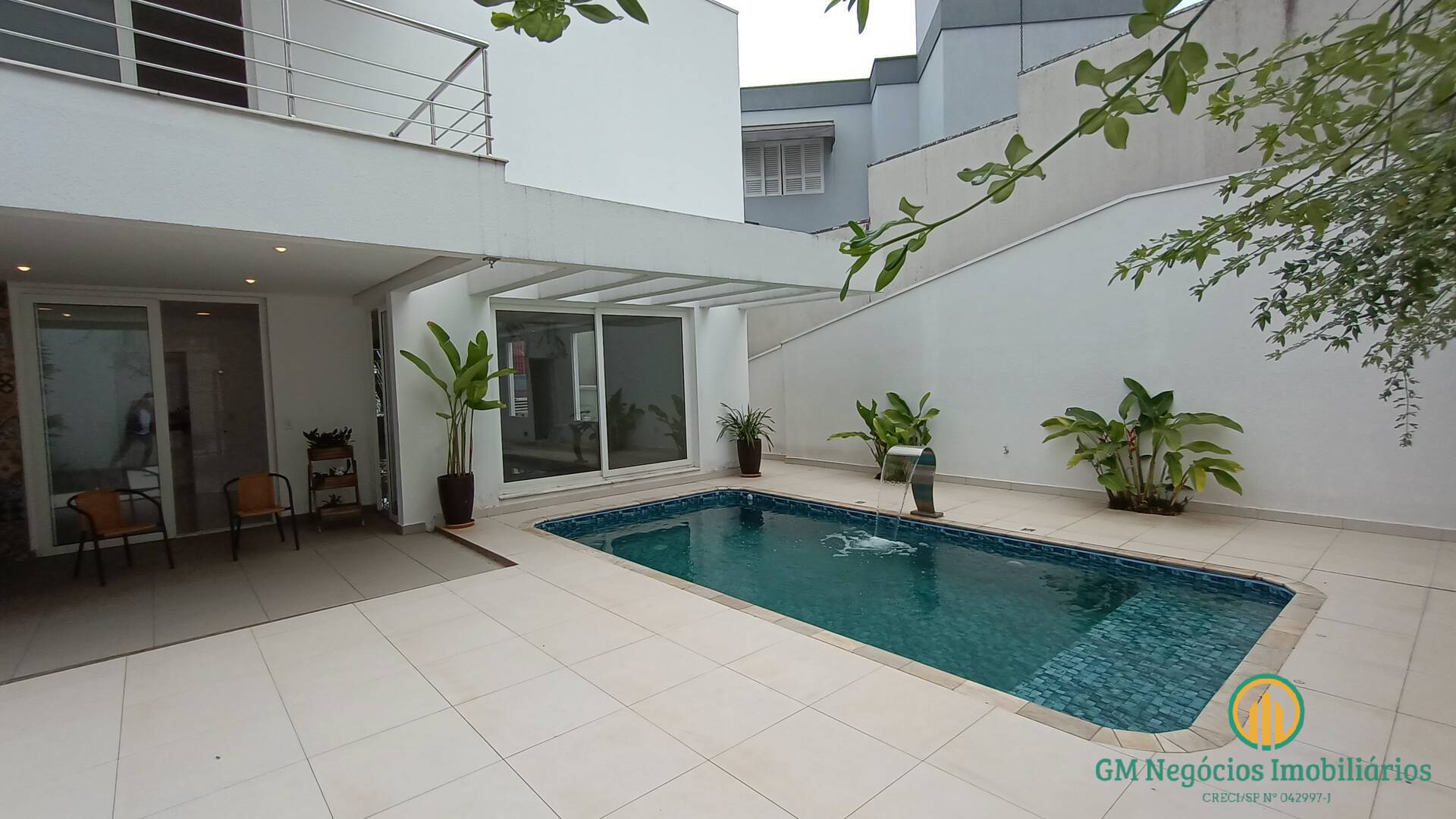 Casa à venda com 3 quartos, 380m² - Foto 11