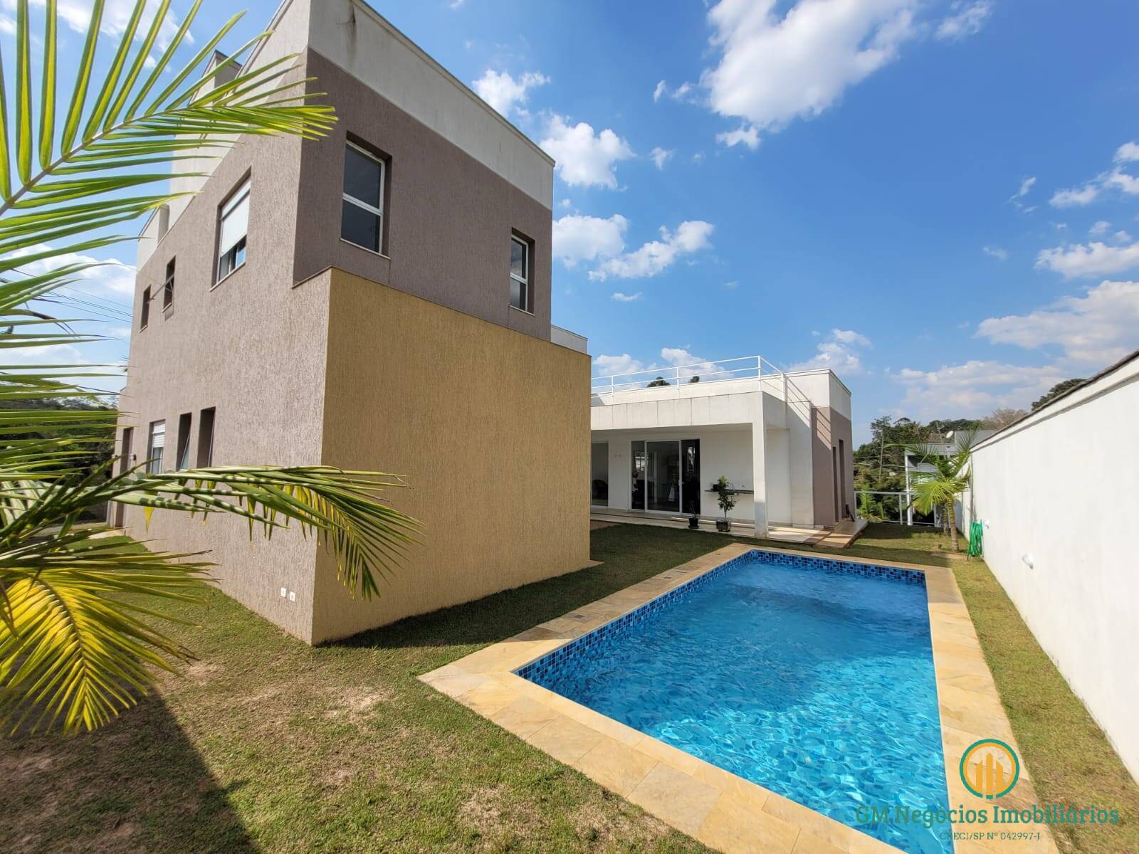 Casa de Condomínio à venda com 3 quartos, 324m² - Foto 8