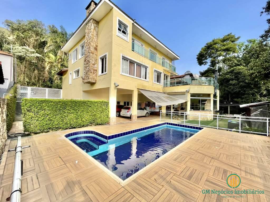 Casa de Condomínio à venda com 4 quartos, 494m² - Foto 1