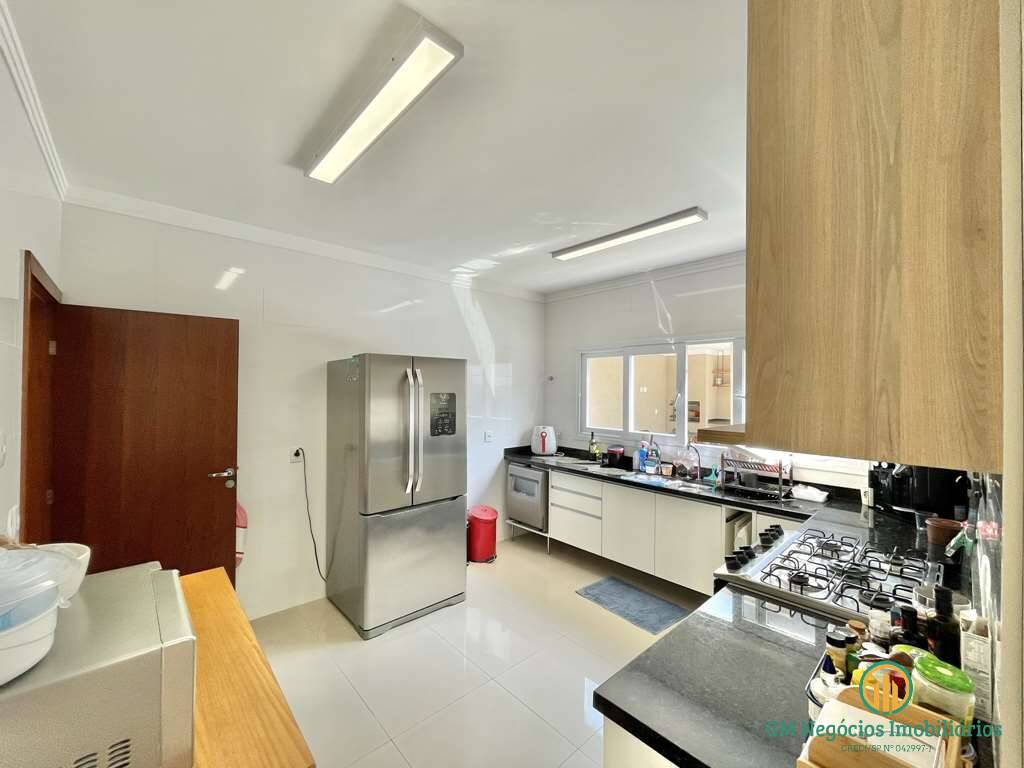 Casa de Condomínio à venda com 5 quartos, 358m² - Foto 18