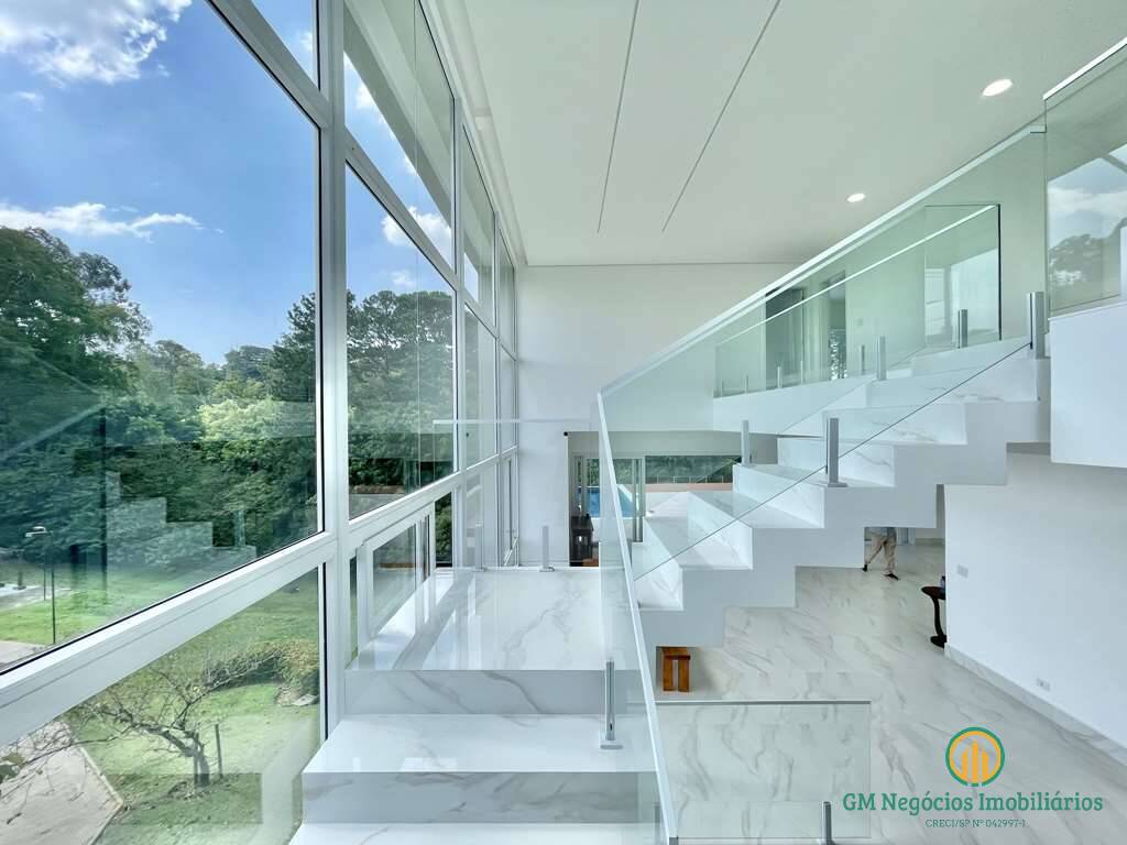 Casa de Condomínio à venda com 5 quartos, 557m² - Foto 2