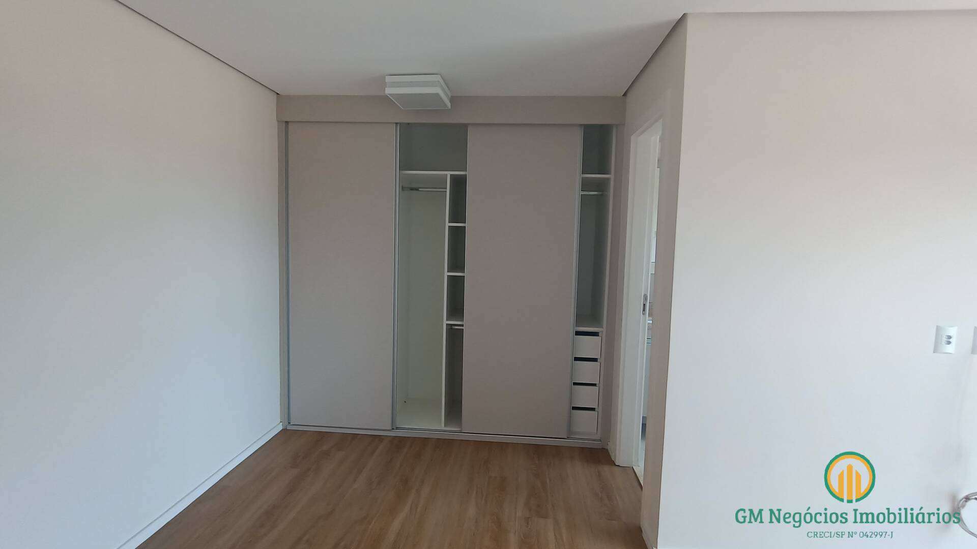 Apartamento à venda com 2 quartos, 74m² - Foto 23