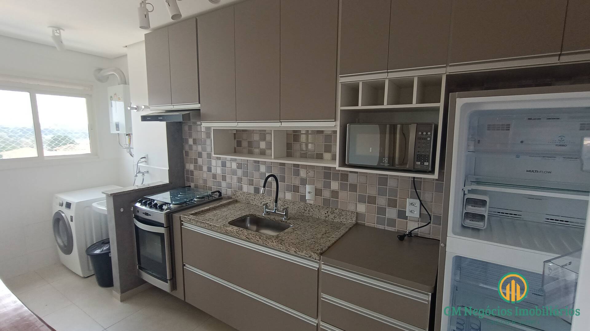 Apartamento à venda com 2 quartos, 74m² - Foto 37