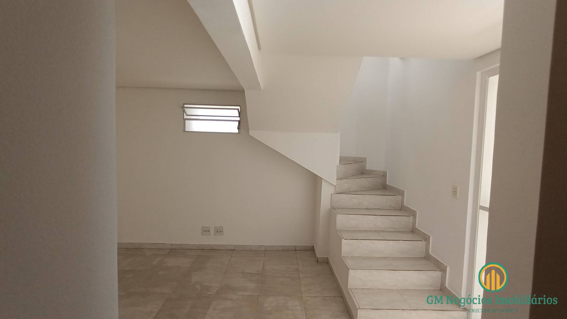 Casa de Condomínio à venda com 3 quartos, 221m² - Foto 6