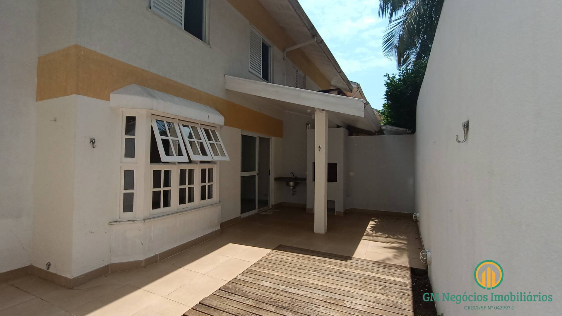 Casa de Condomínio à venda com 3 quartos, 221m² - Foto 9