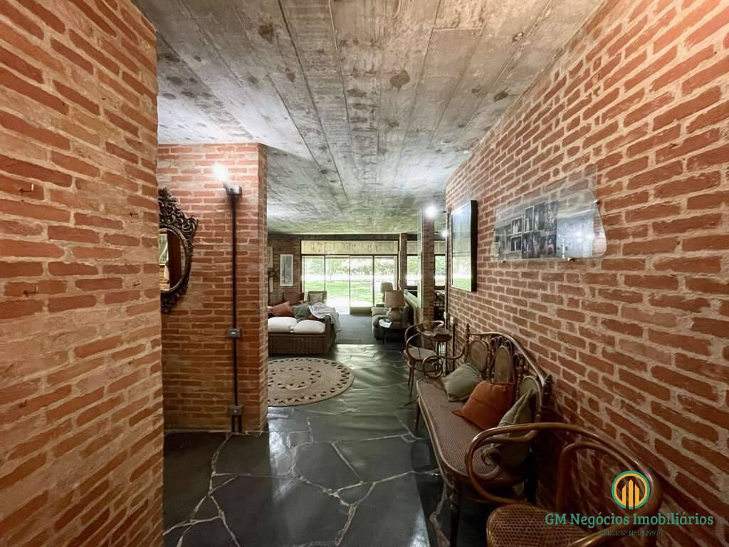 Casa à venda com 3 quartos, 243m² - Foto 13