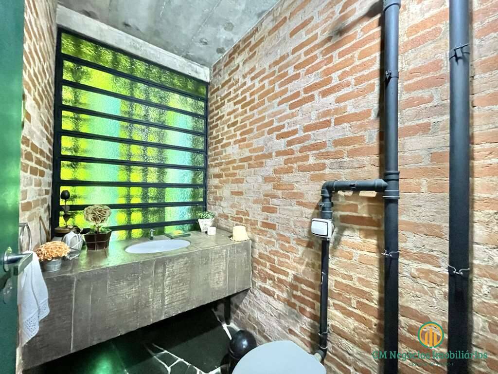 Casa à venda com 3 quartos, 243m² - Foto 15