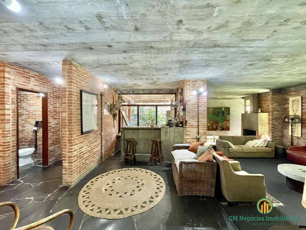 Casa à venda com 3 quartos, 243m² - Foto 17