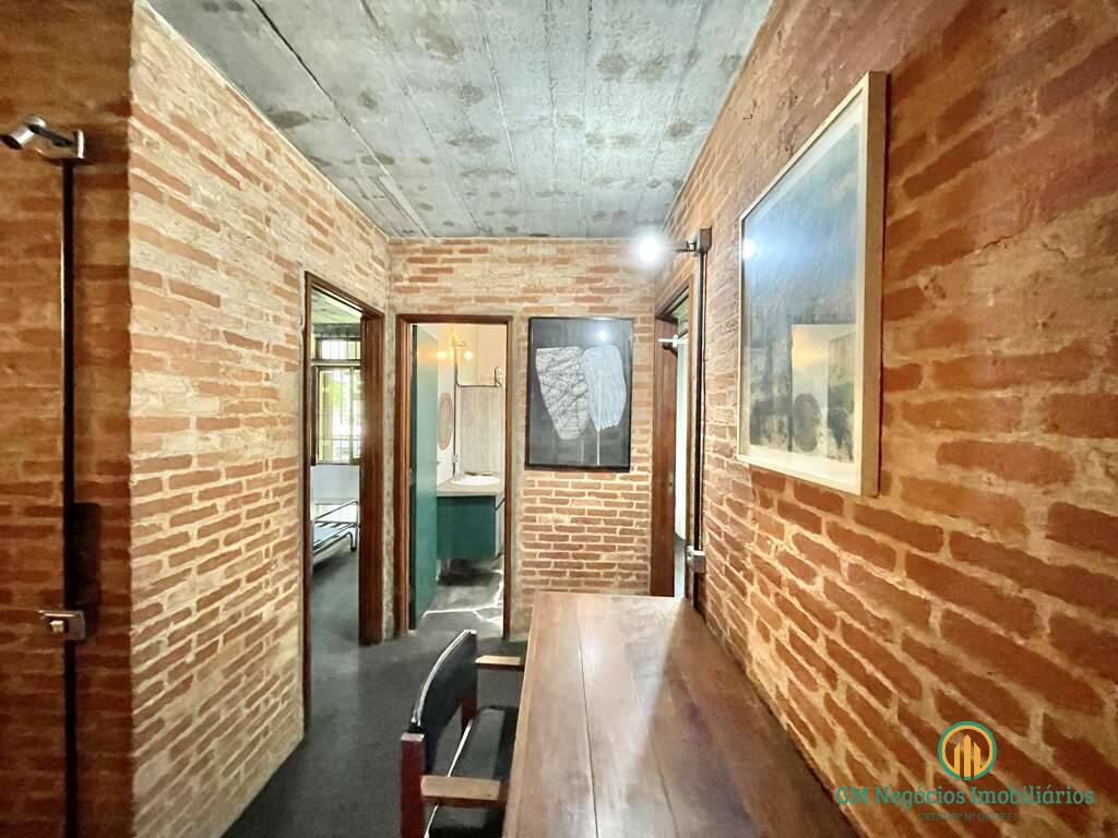 Casa à venda com 3 quartos, 243m² - Foto 35