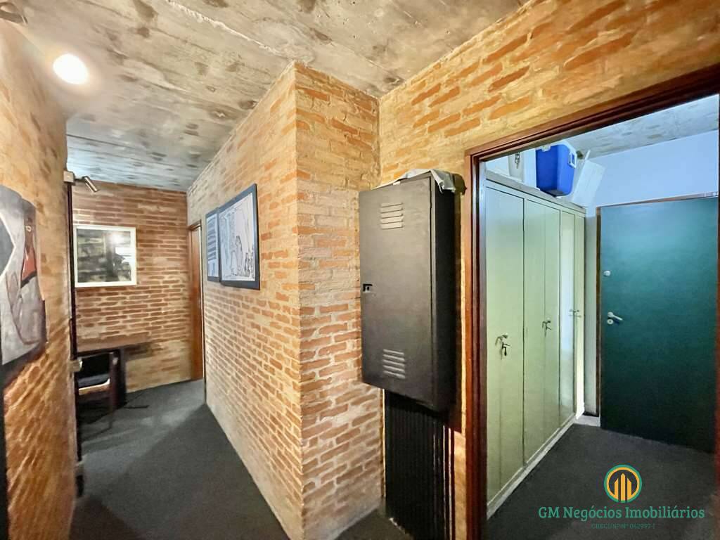 Casa à venda com 3 quartos, 243m² - Foto 38