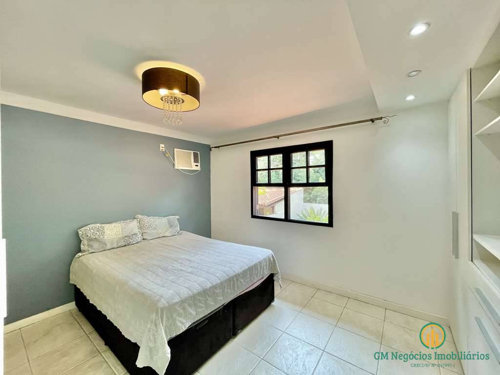 Casa de Condomínio à venda com 4 quartos, 250m² - Foto 45