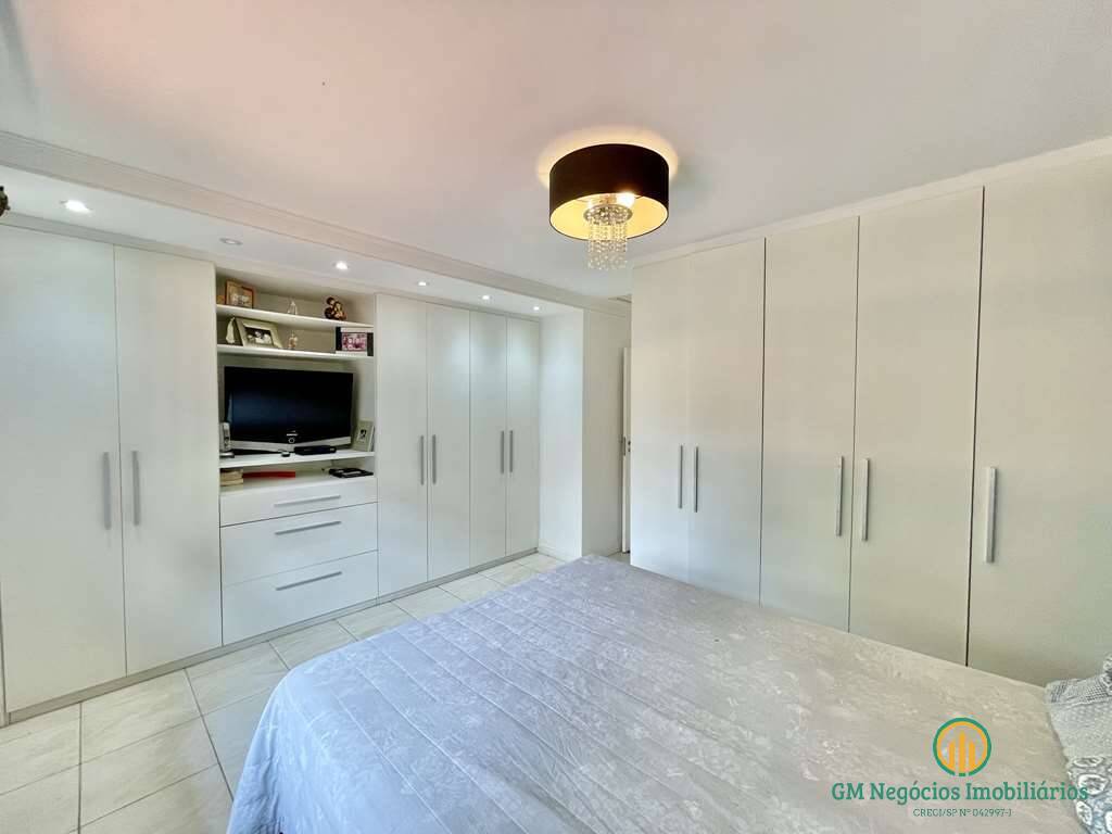 Casa de Condomínio à venda com 4 quartos, 250m² - Foto 46