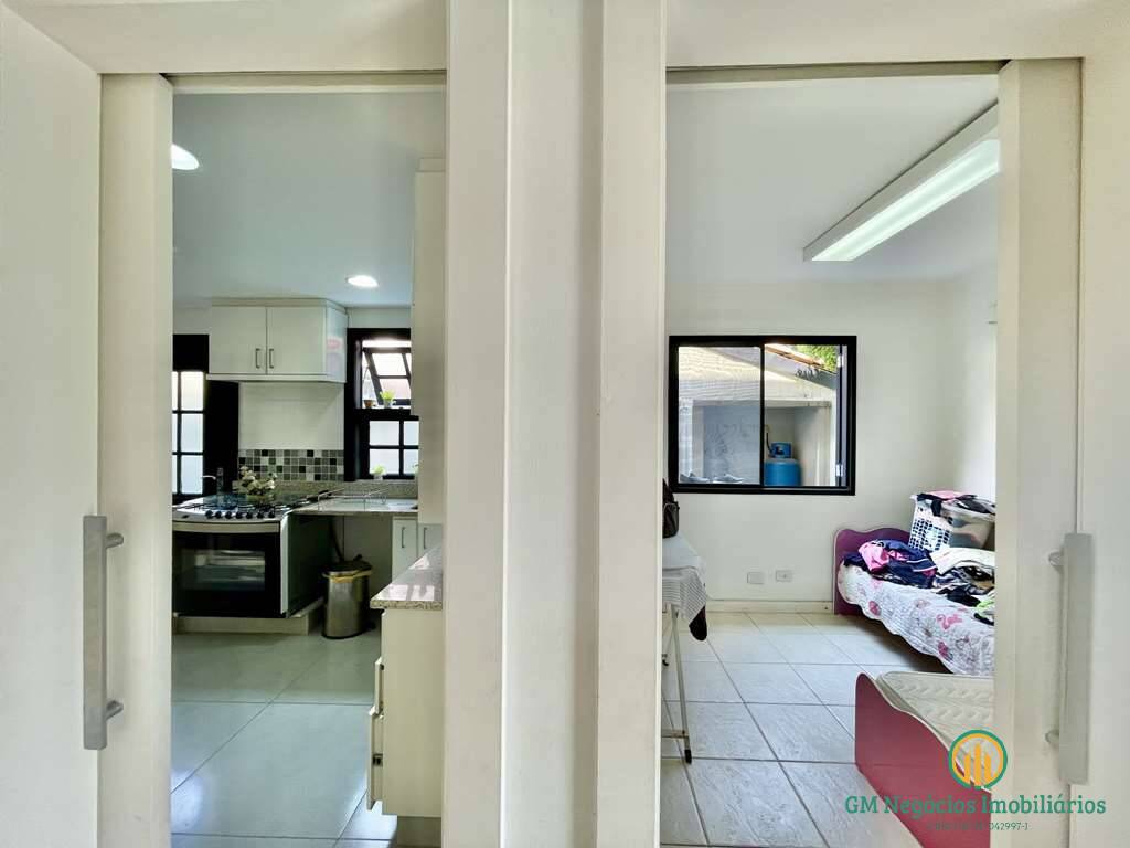 Casa de Condomínio à venda com 4 quartos, 250m² - Foto 53