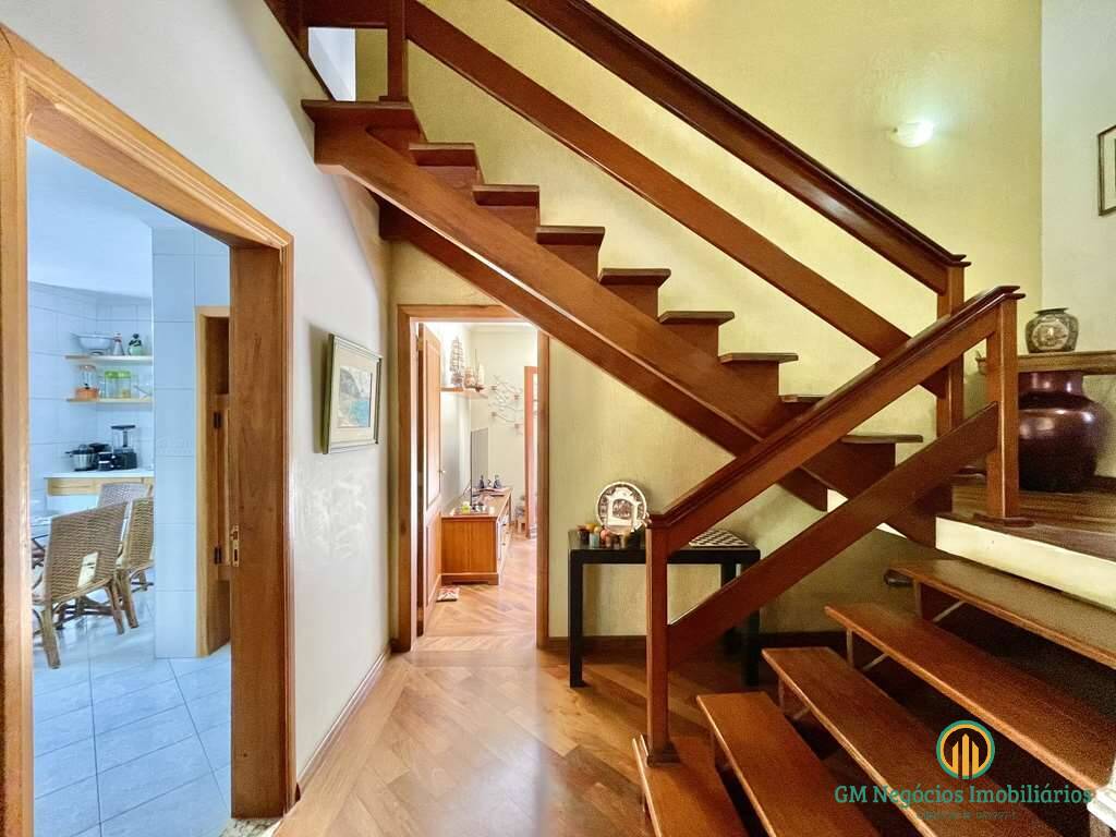 Casa à venda com 4 quartos, 336m² - Foto 25