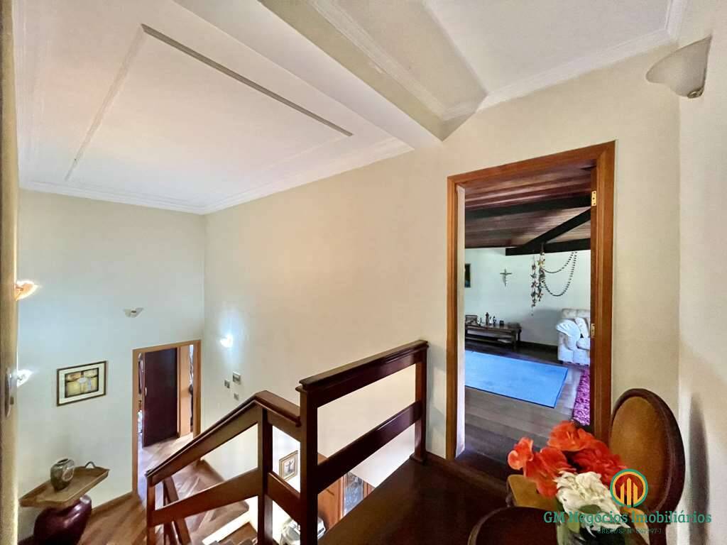 Casa à venda com 4 quartos, 336m² - Foto 27