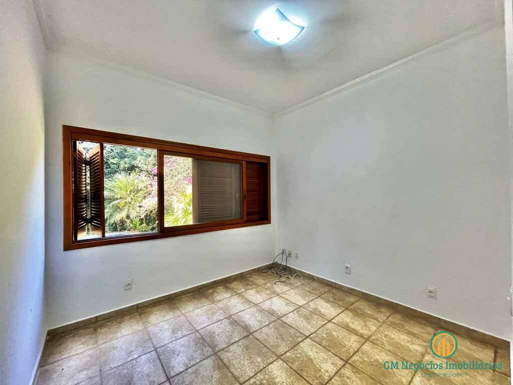 Casa à venda com 5 quartos, 311m² - Foto 14