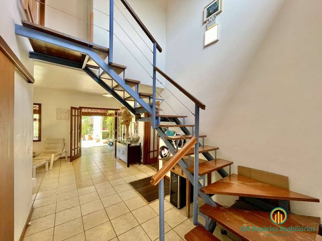 Casa de Condomínio à venda com 3 quartos, 319m² - Foto 17