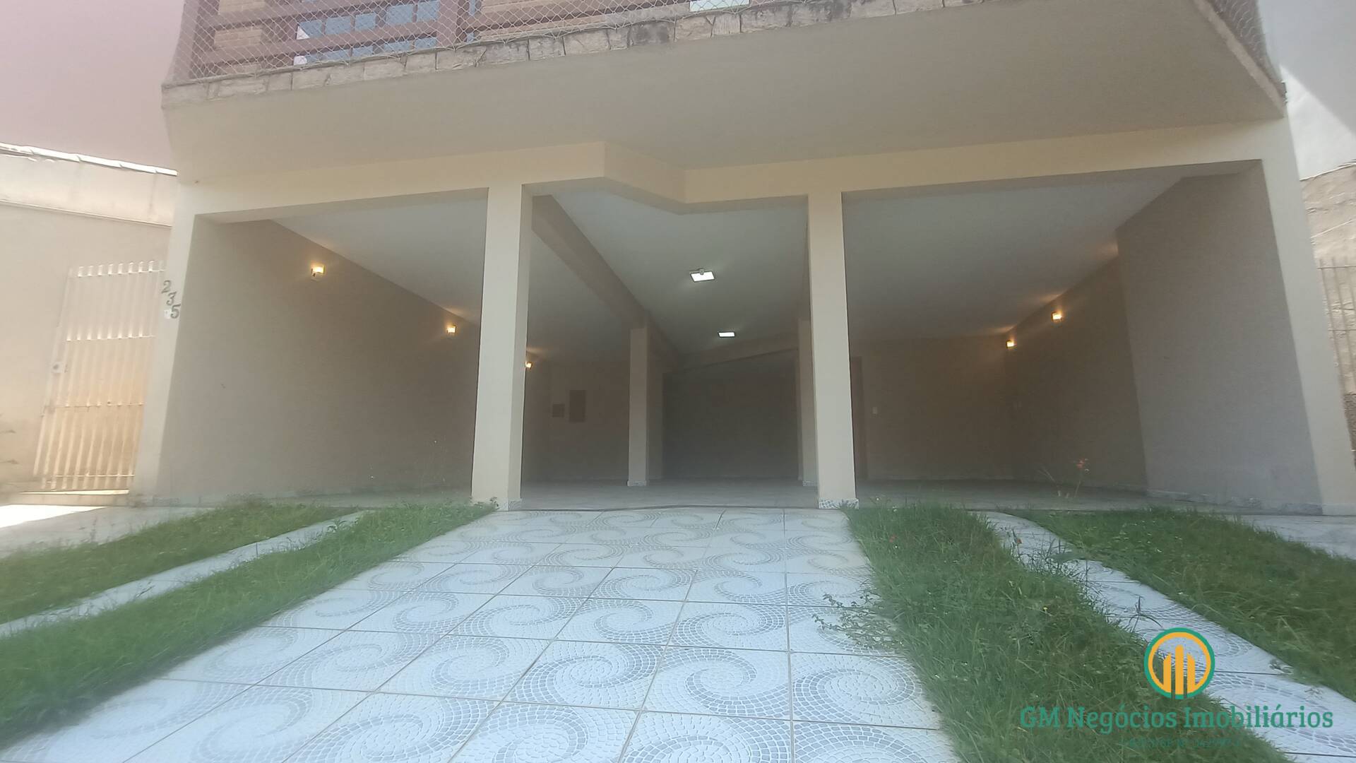 Casa de Condomínio à venda e aluguel com 4 quartos, 460m² - Foto 3